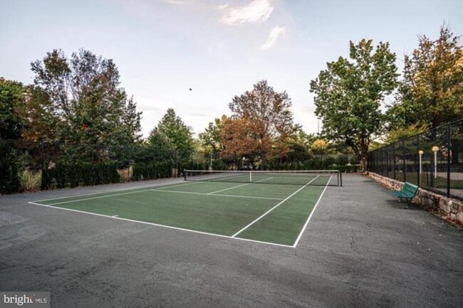 Building Photo - 4224 32nd St S