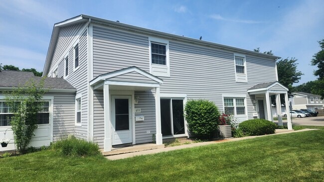 Building Photo - 653 Hale Ct
