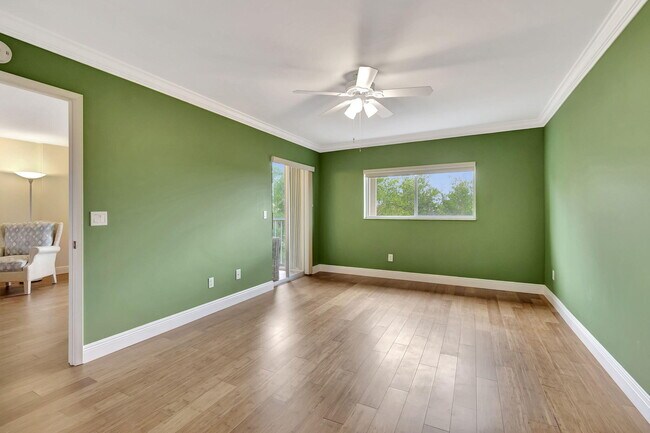 Building Photo - 4735 Lucerne Lakes Blvd