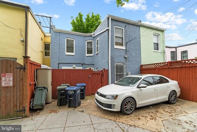 Building Photo - 1723 Seaton St NW