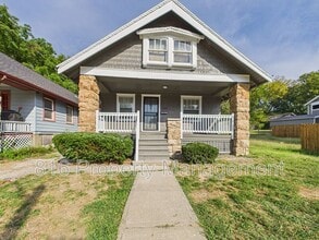 Building Photo - 4419 Chestnut Ave