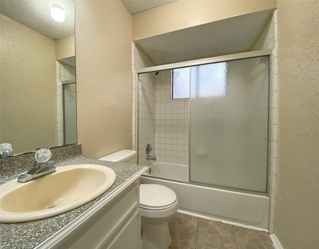 Building Photo - 10531 Golden Meadow Dr