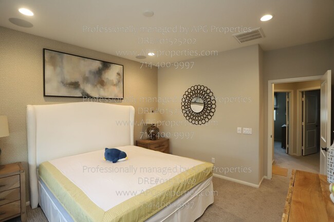 Building Photo - 3320 W Mirano Dr