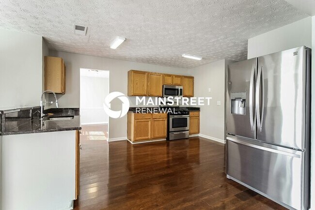 Building Photo - 4 Bedroom Pet-Friendly Home in Decatur, GA with Main Street Renewal