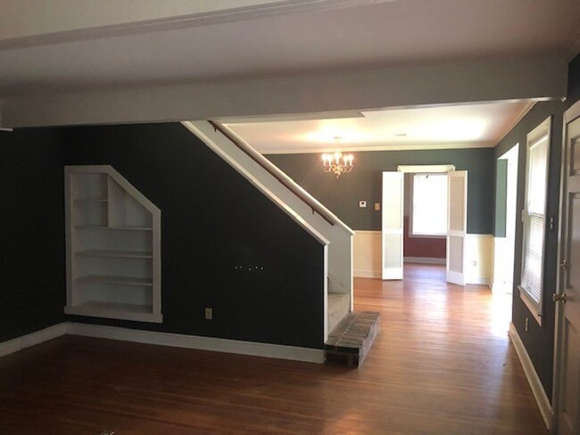 Building Photo - 148 Barnett Pl