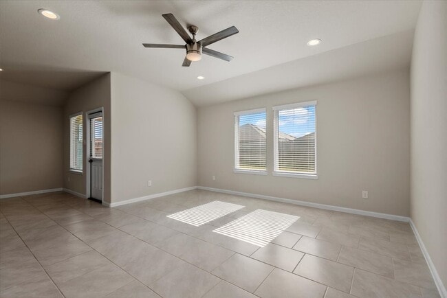 Building Photo - 29627 Juntti Park Ct