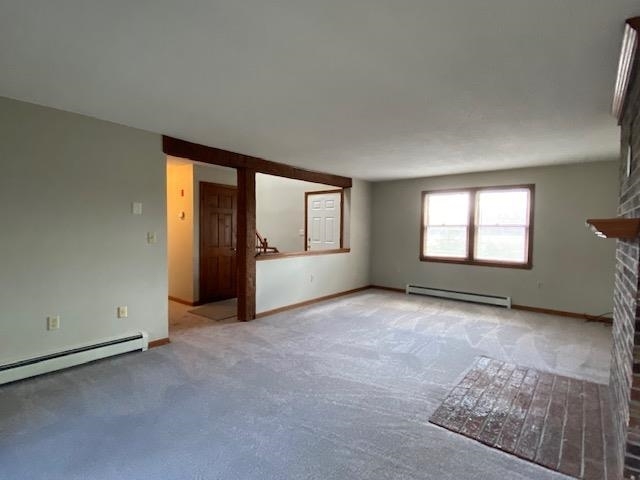 Building Photo - 439 N River Rd
