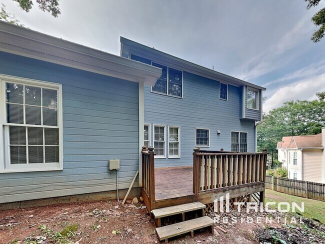 Building Photo - 410 Meadowfield Trail