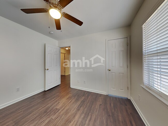 Building Photo - 1512 Birkdale Ct