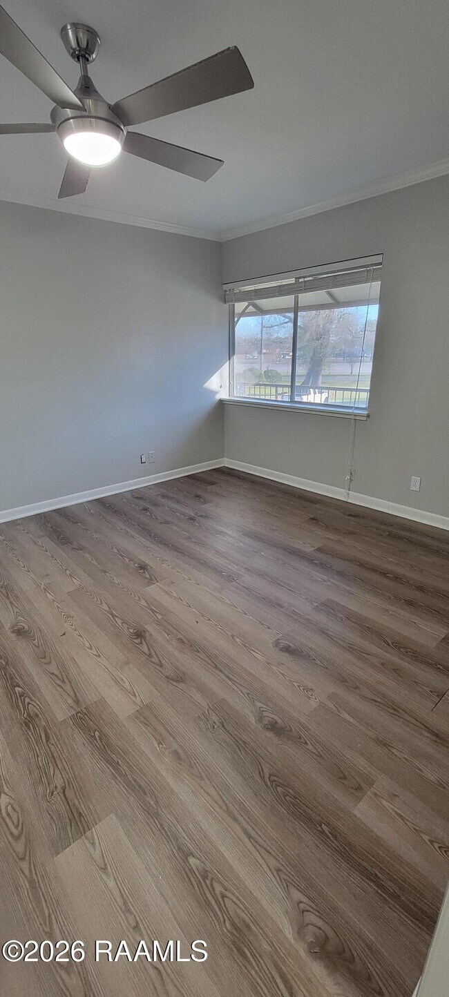 Building Photo - 220 Doucet Rd