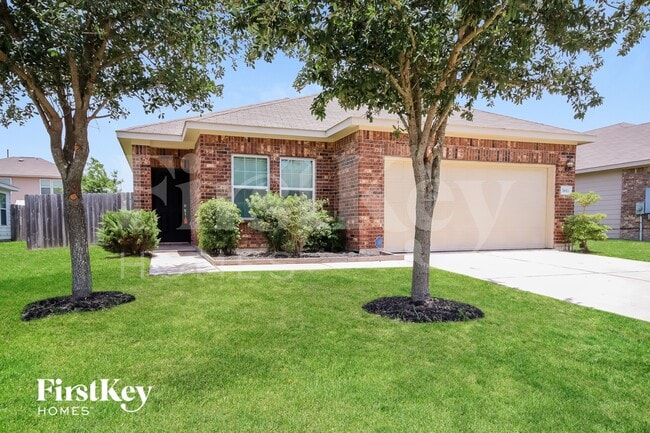 Building Photo - 3811 Hunters Trail