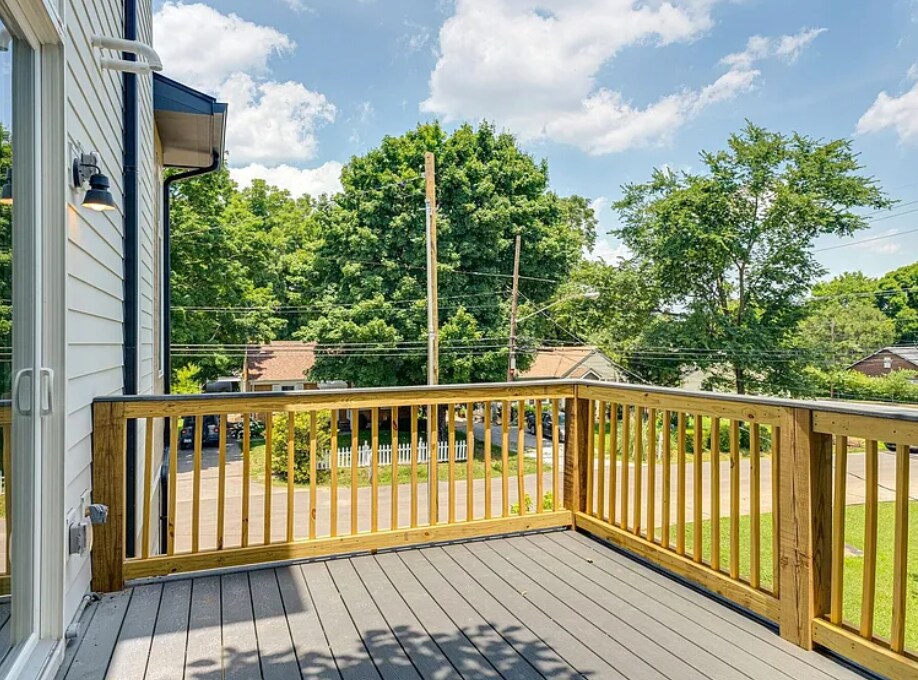 2nd Floor Side Deck - 613 Southgate Ave