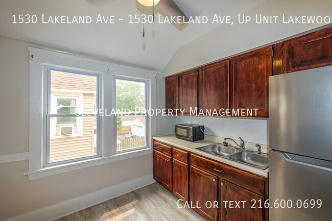 Building Photo - 1530 Lakeland Ave