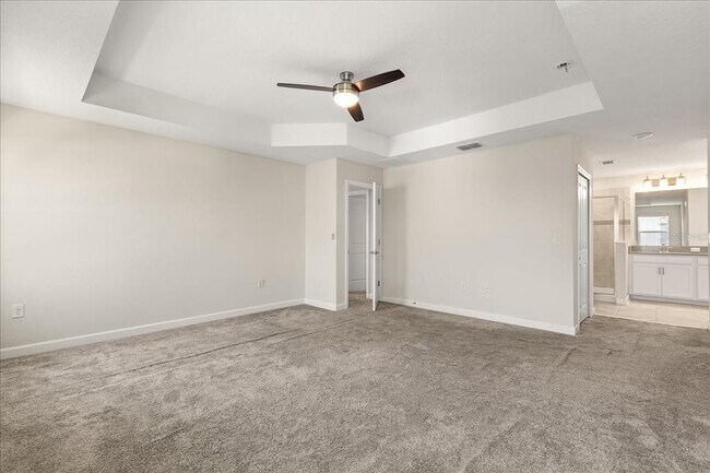 Building Photo - 9131 Cut Shot Dr