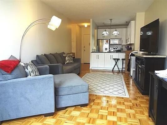 Building Photo - 380 Rector Pl