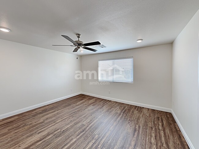 Building Photo - 707 Sienna Rising Dr