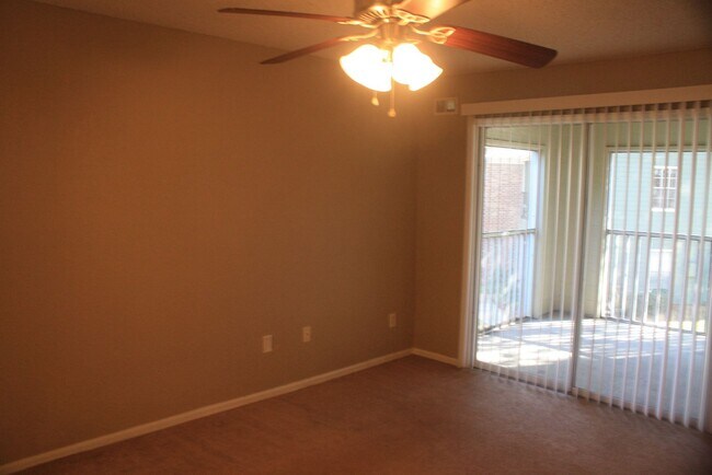 Building Photo - 5016Park2227