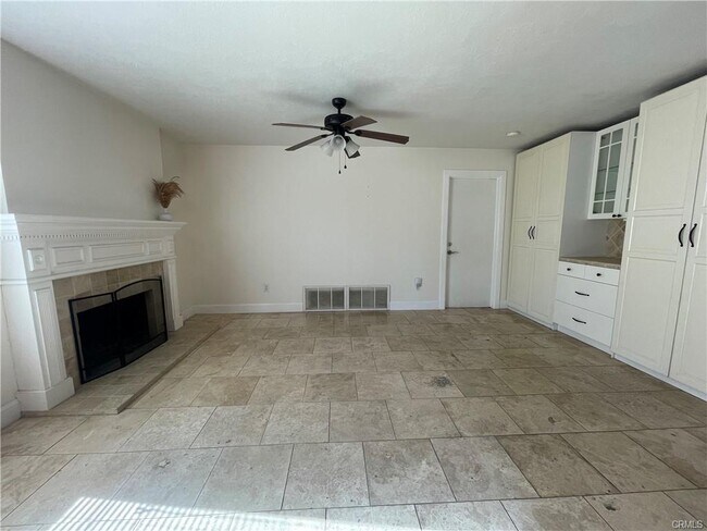 Building Photo - 28628 Macklin Ave