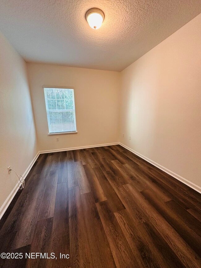 Building Photo - 4966 Key Lime Dr