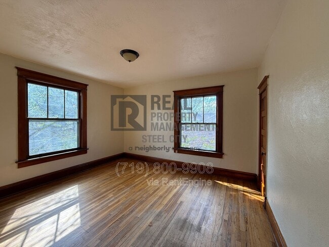 Building Photo - 212 W Evans Ave