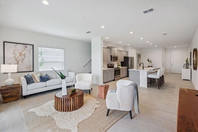 Building Photo - 3462 Caravelle St