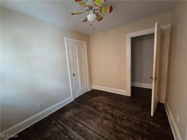 Building Photo - 1617 Maple Ave