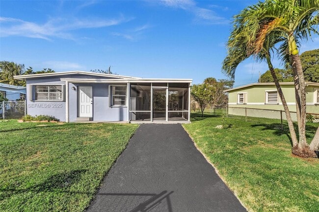 Building Photo - 137 NW 29th Ave