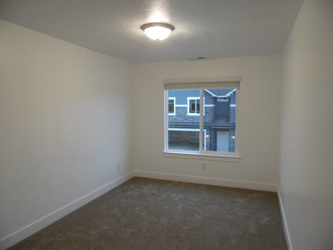 Building Photo - 1139 S 1300 W