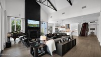 Building Photo - 3718 E Sells Dr
