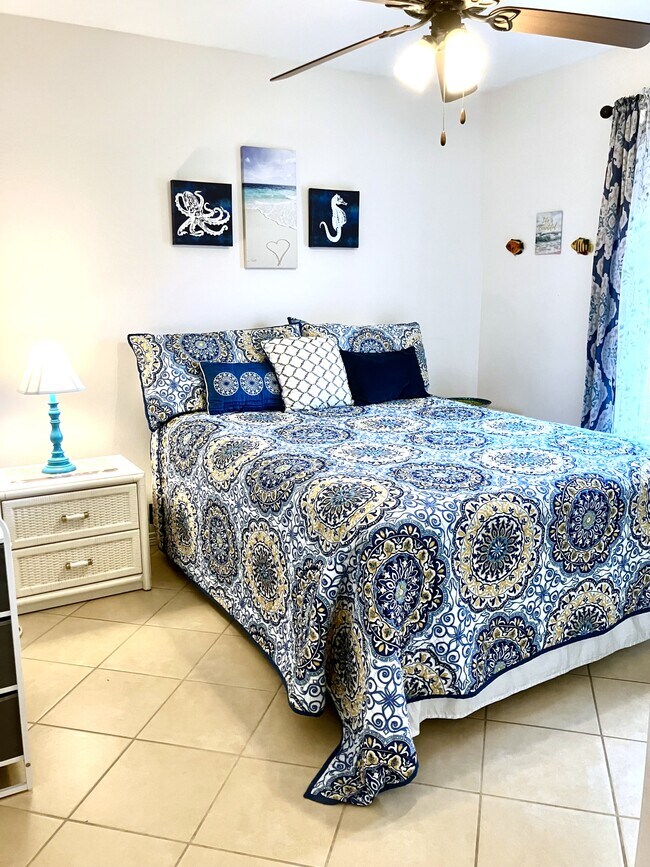 Building Photo - 2 S Bay Hill Dr