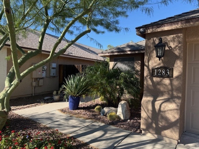 Building Photo - FOR RENT