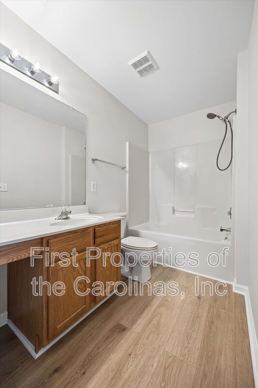 Building Photo - 616 Bayou Cir