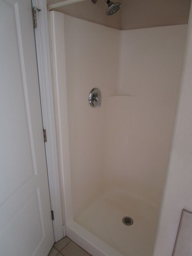 Building Photo - Charming 3 bedroom, 2 bath in Columbia Falls