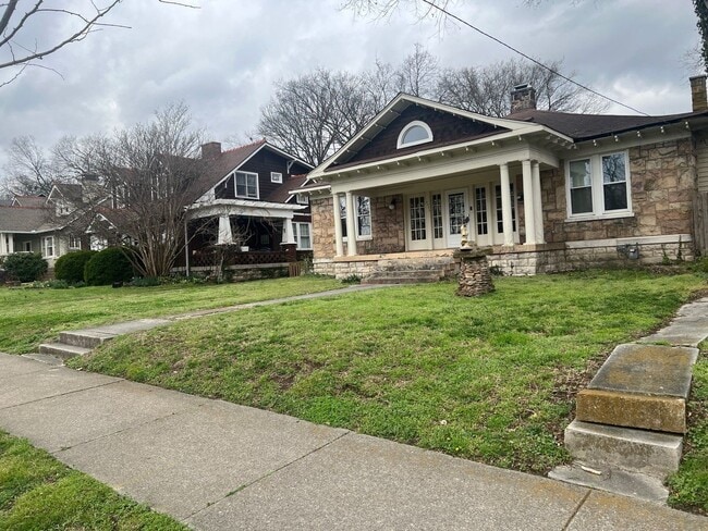 Building Photo - 2502 Blair Blvd