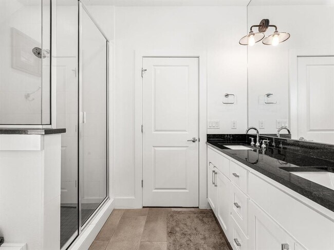 Building Photo - 3711 Garden Villa Ln