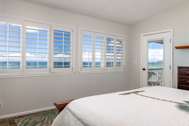 Building Photo - North Shore Oahu Oceanfront Home for Rent