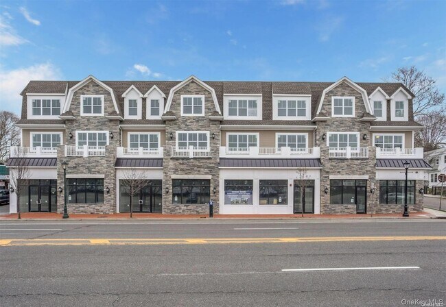 Building Photo - 1046 New York Ave