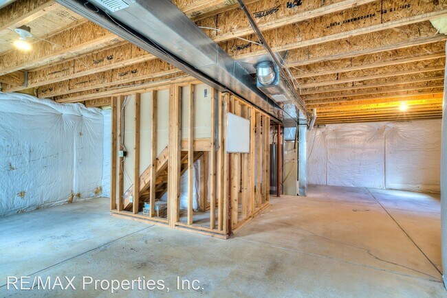 Building Photo - 3 br, 2.5 bath House - 3085 Haystack Drive