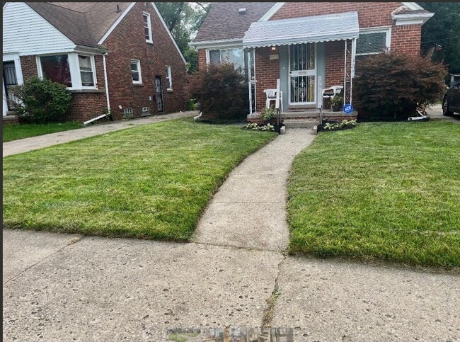 Building Photo - 18489 Glastonbury Rd