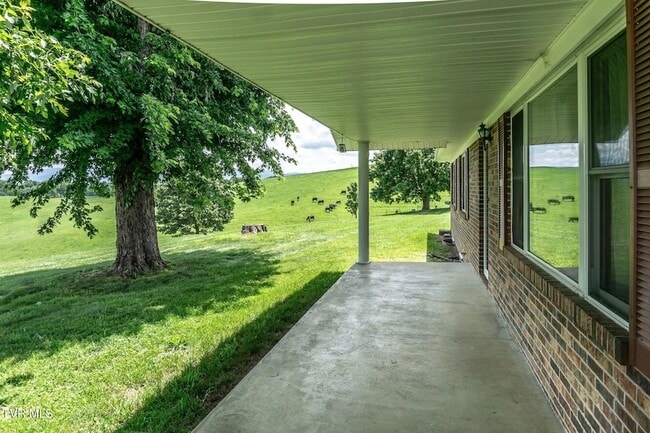 Building Photo - 3655 W Allens Bridge Rd