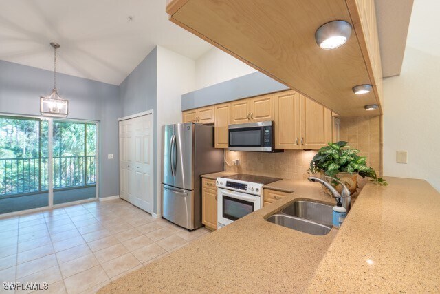 Building Photo - 25727 Lake Amelia Way