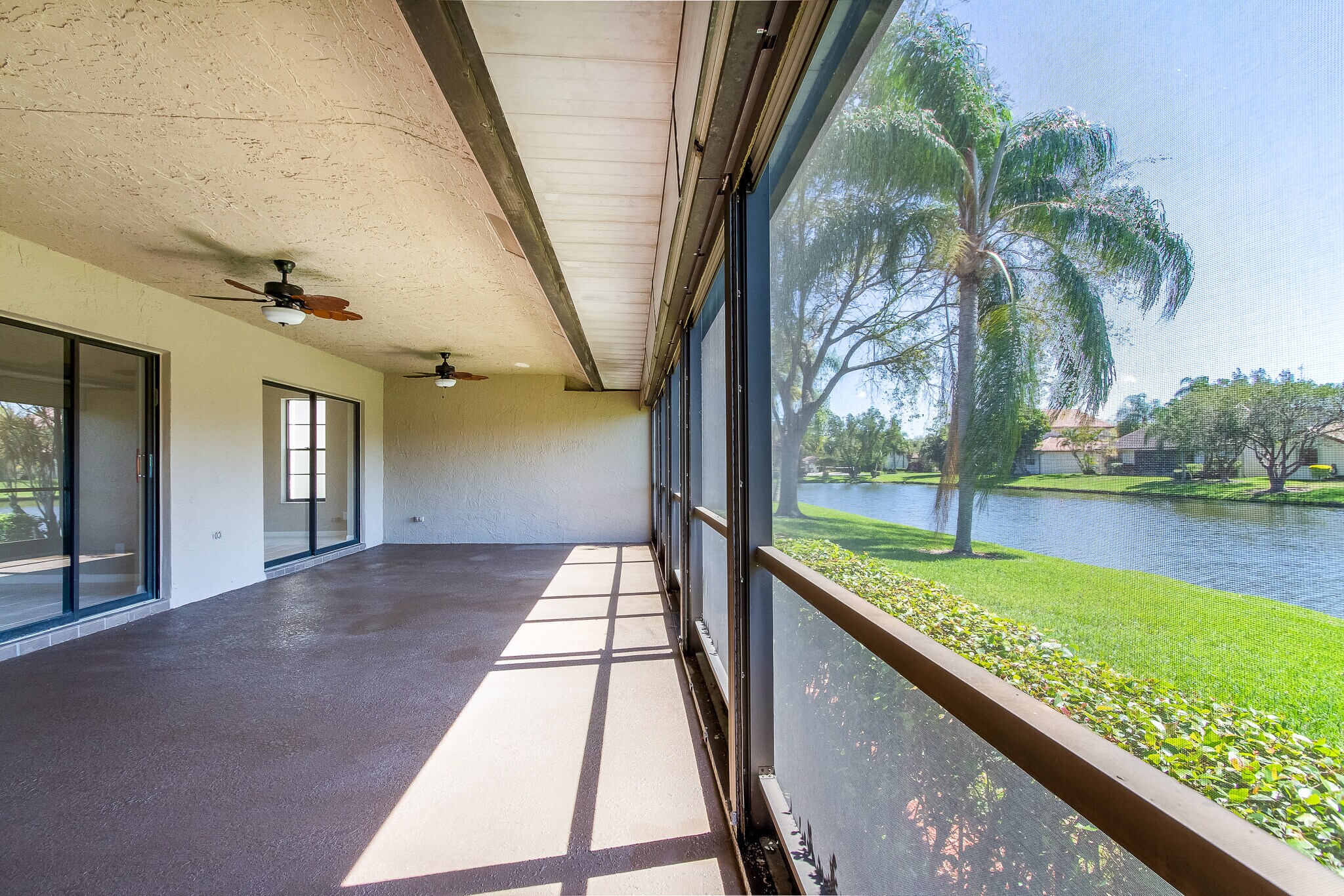 Large covered patio - 8555 Eagle Run Dr