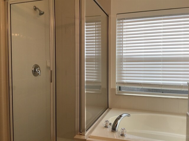 Building Photo - 15313 Stonebriar Way