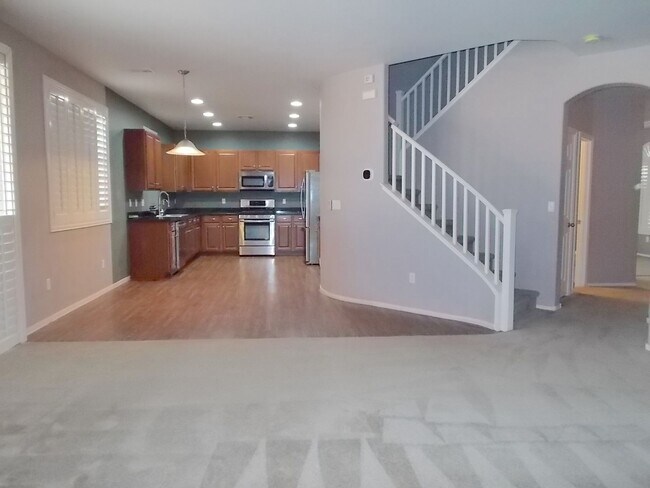 Building Photo - Spacious 3-Bedroom Cul-de-Sac Home in Prime Location