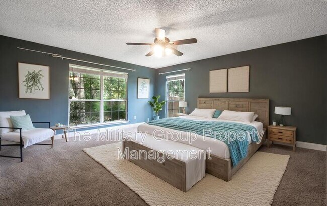 Building Photo - 12565 Long Lake Ct