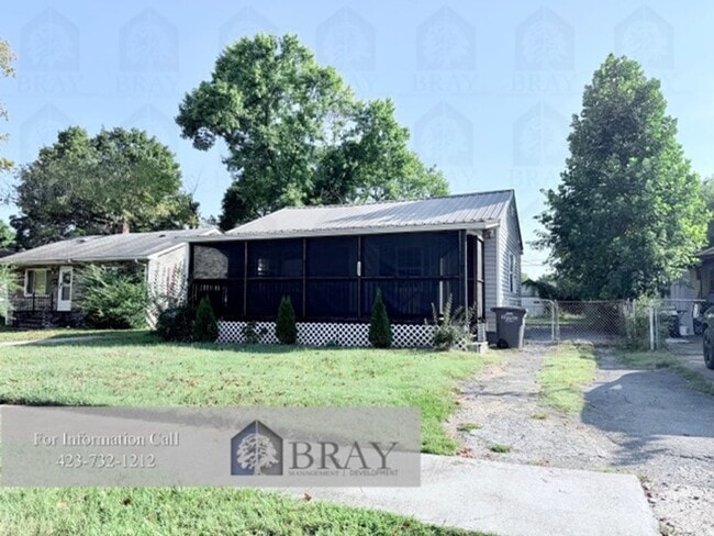 Building Photo - Modern 2-Bedroom Home with Screened Porch ...