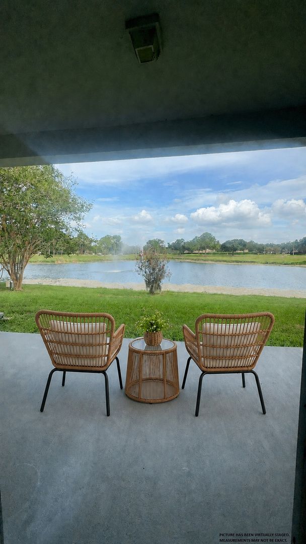 Building Photo - 13815 Fairway Island Dr