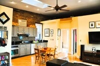 Building Photo - 163 14th St