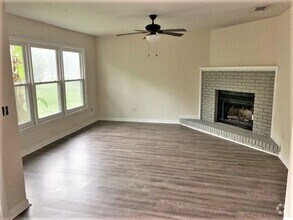 Building Photo - 201 Westbrooke Court #2