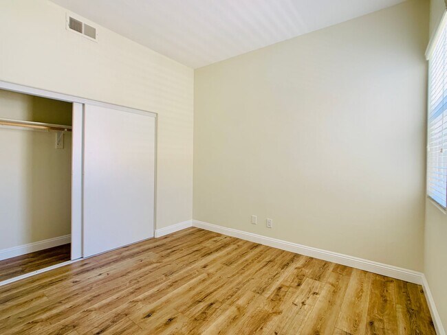 Building Photo - 7841 Amarone Pl